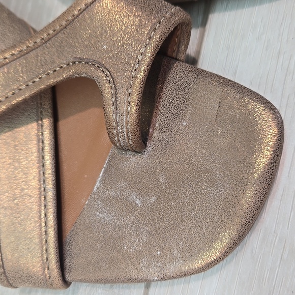 Donald J. Pliner Women's Bronze Gold Heeled Sandals Loop Toe Shoes Sz 7.5M - Picture 4 of 12